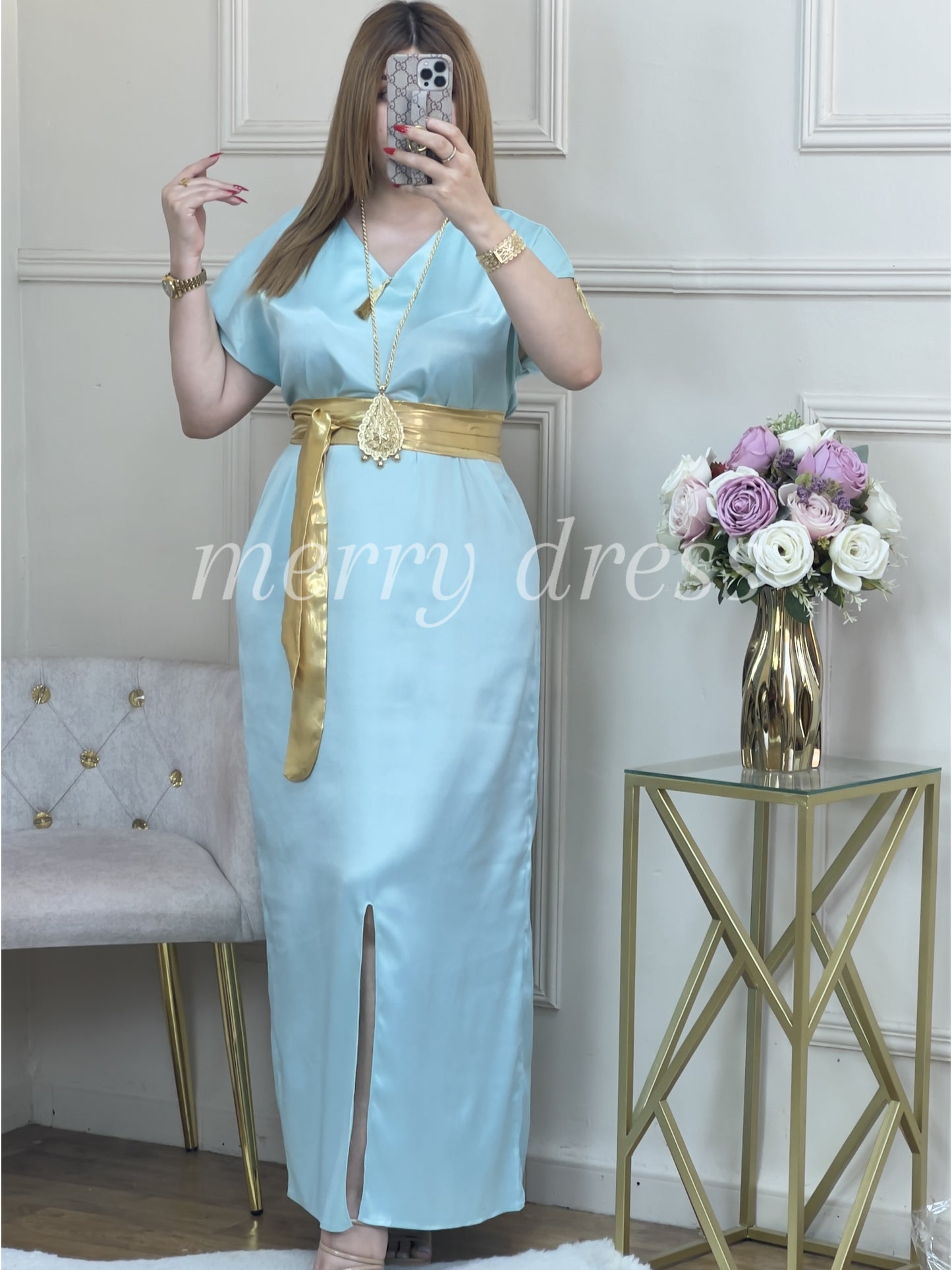 Robe d'hotesse mira
